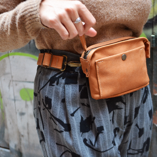 Crossbody- or waist bag Oscar T