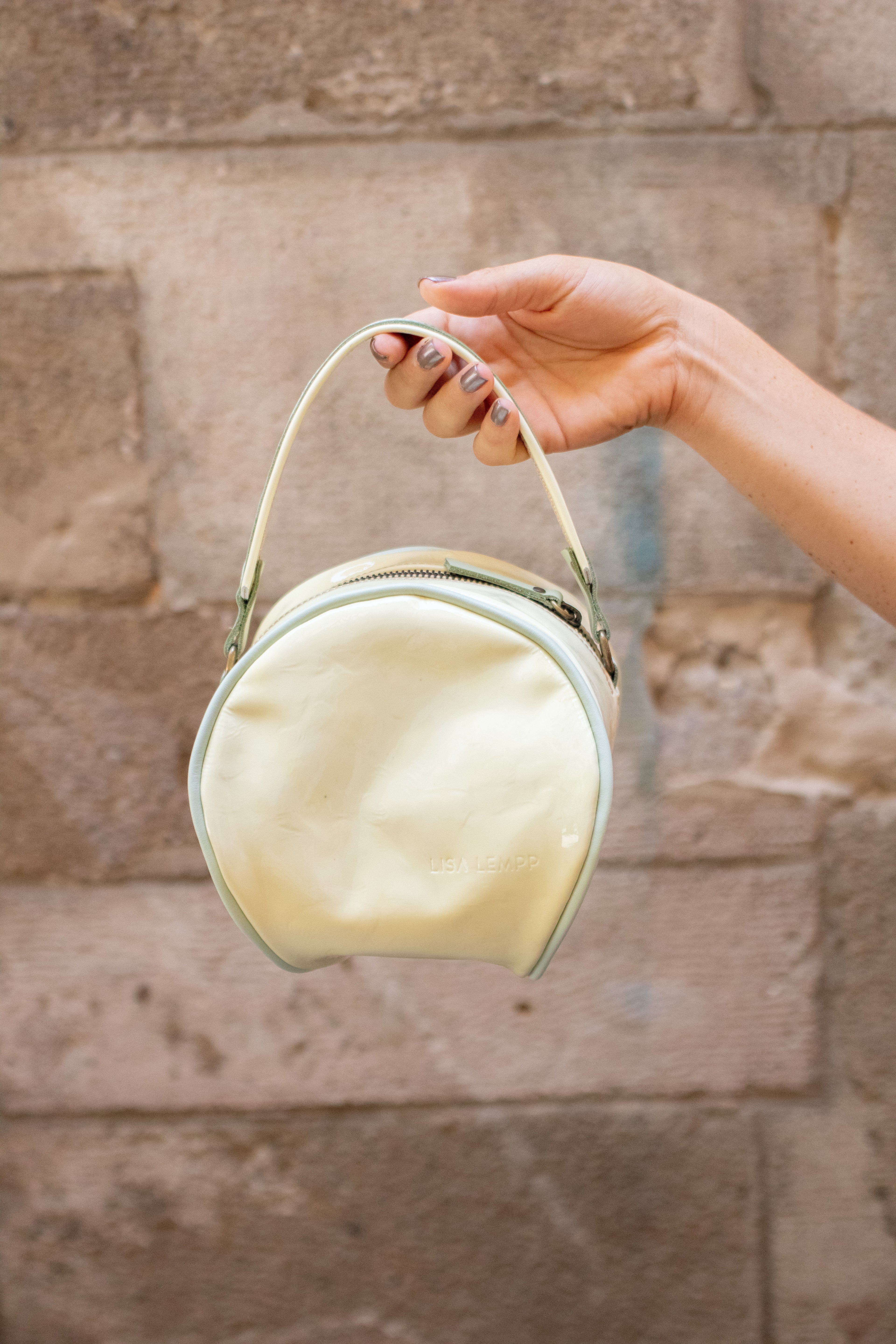 MILI  |  Bolso de mano (AM)