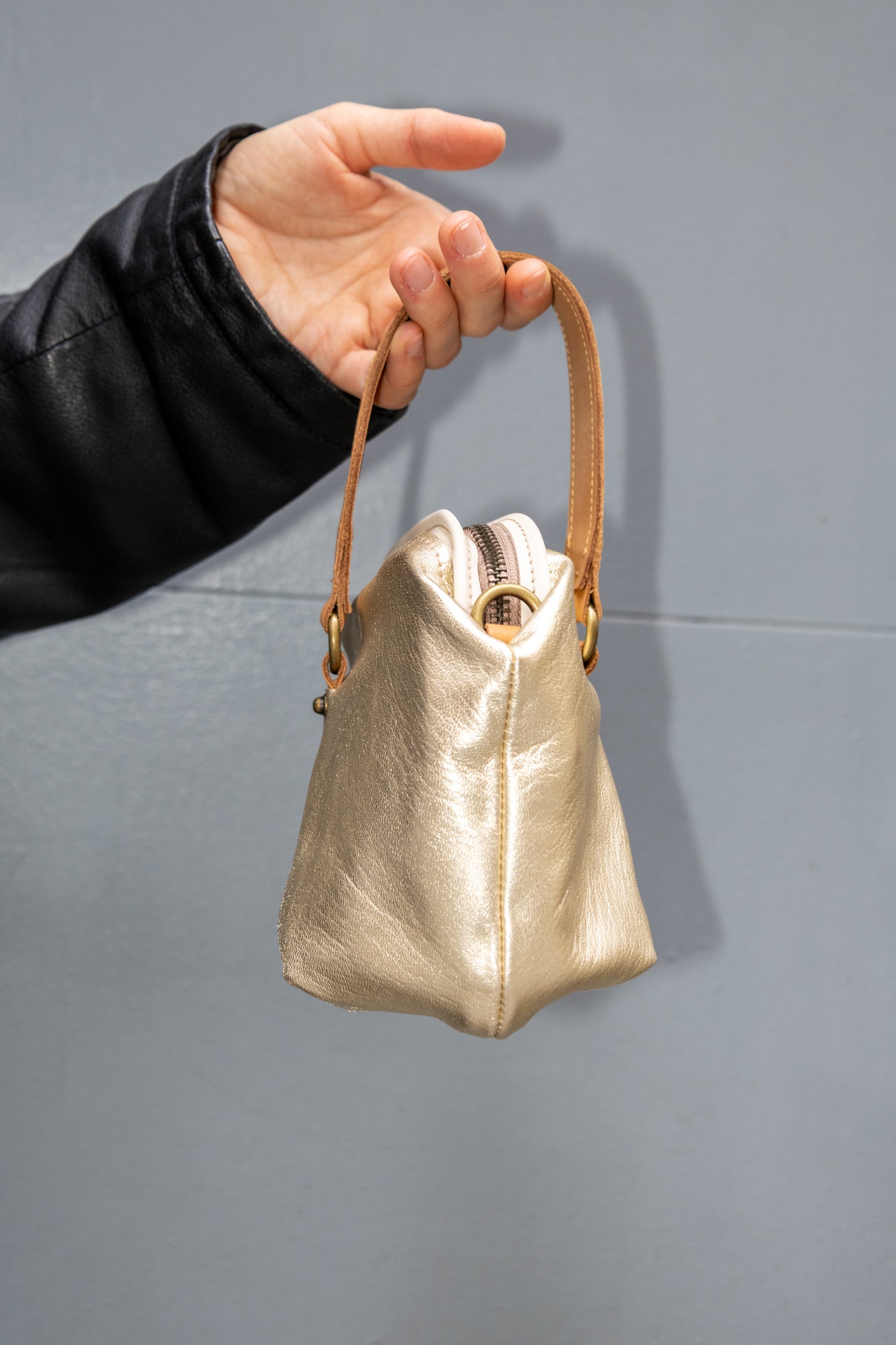 AMY  |  Bolso de mano  (CH)