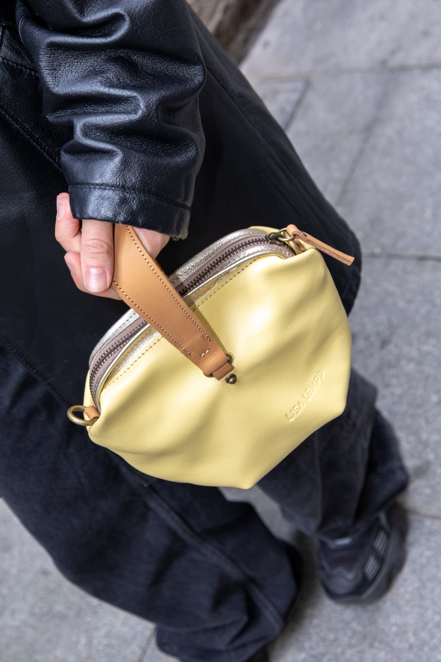 AMY  |  Bolso de mano  (AM)