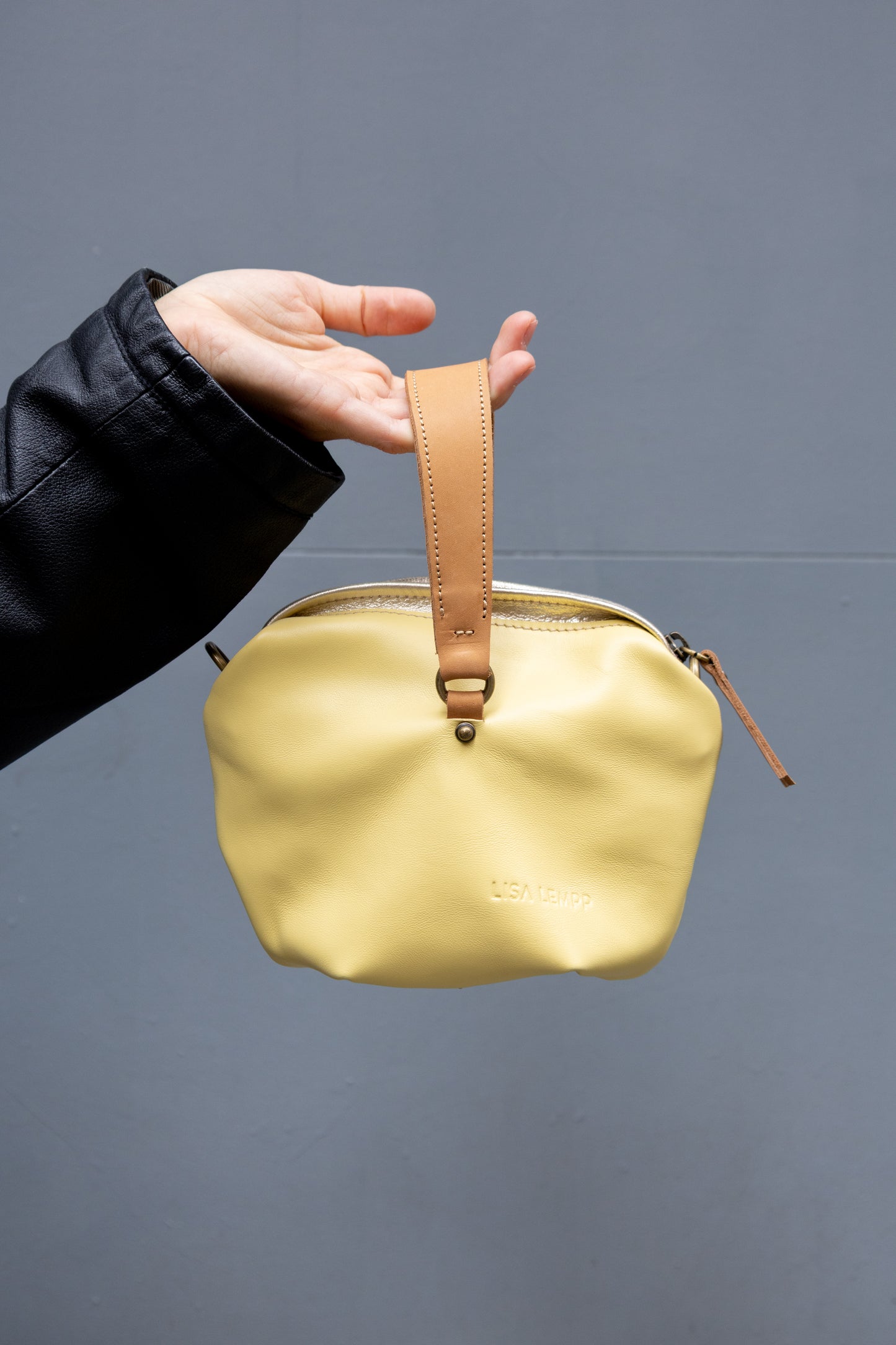 AMY  |  Bolso de mano  (AM)