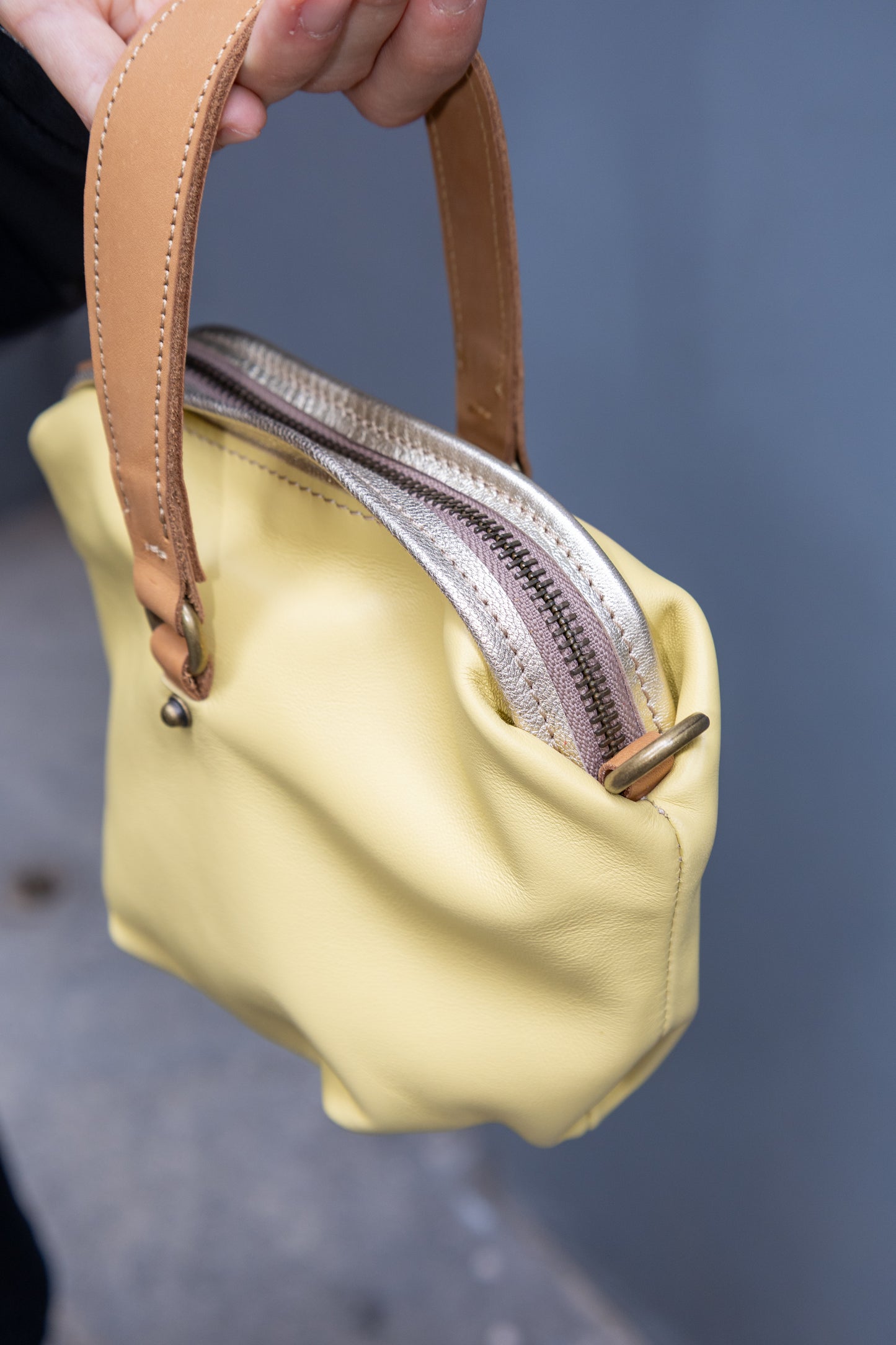 AMY  |  Bolso de mano  (AM)