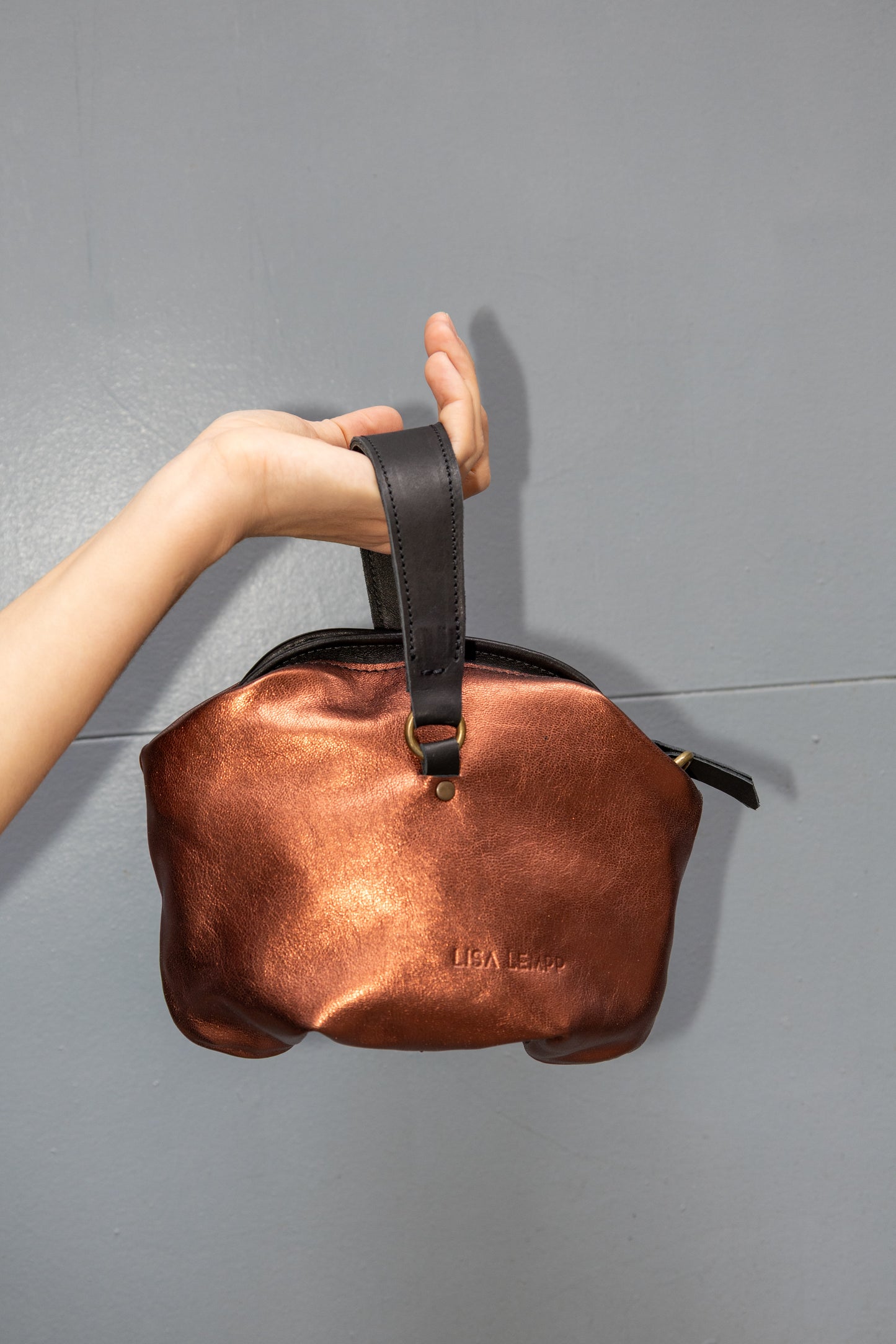 AMY  |  Bolso de mano  (CO)