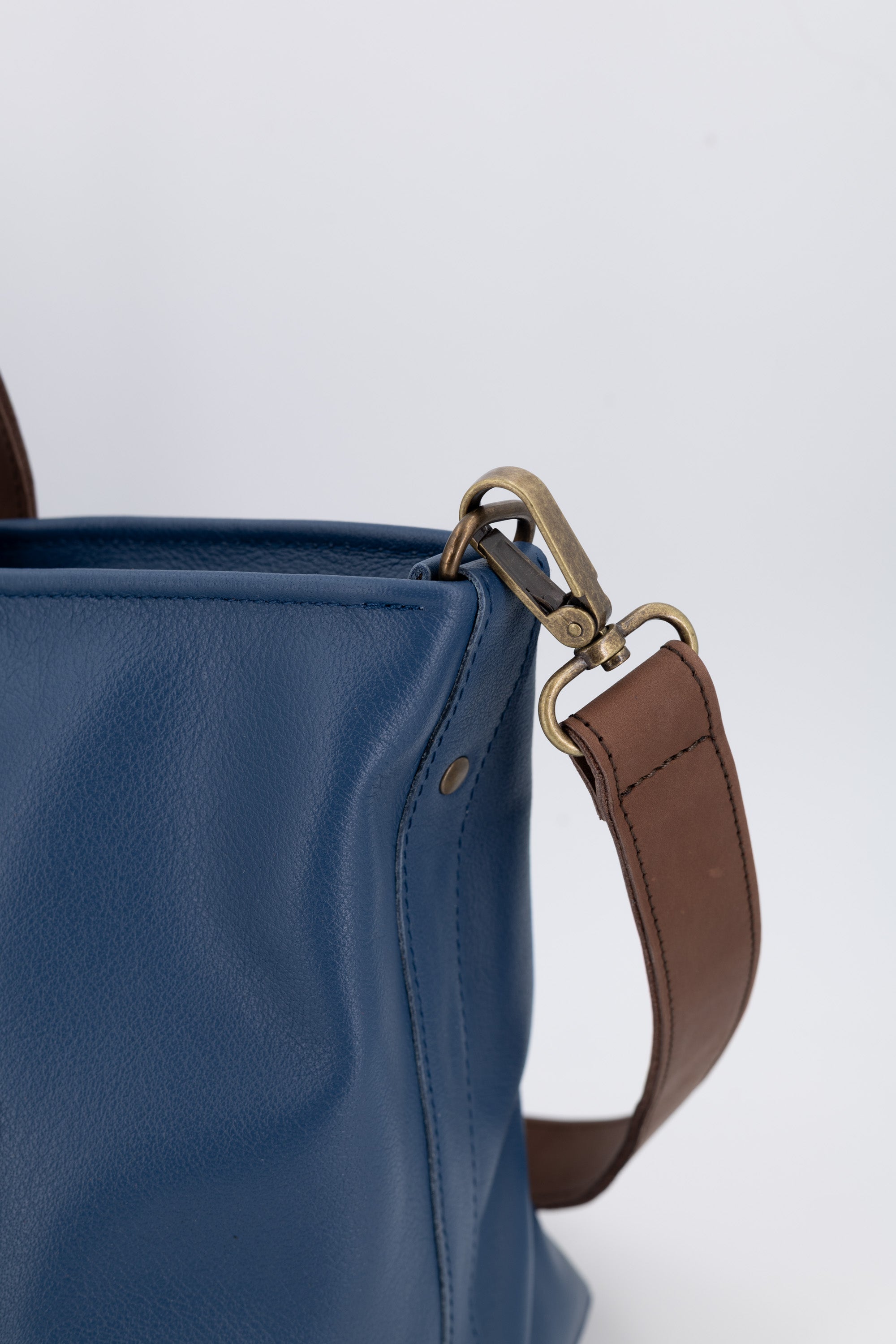 HANOI | Shoulder Bag (AM)