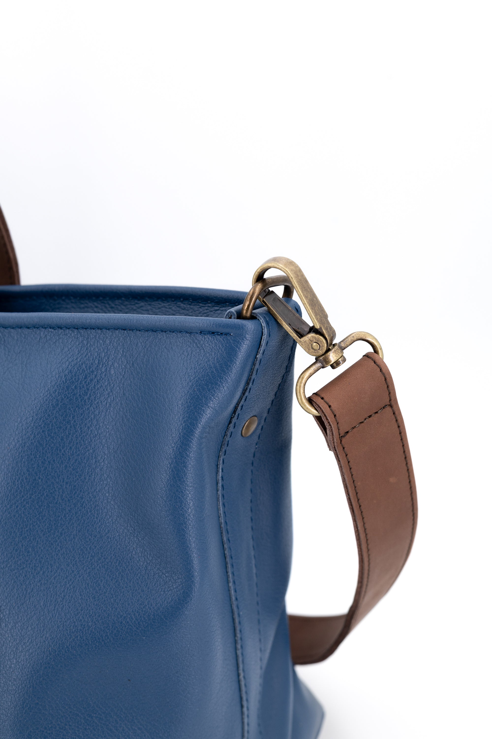 HANOI | Shoulder Bag (AM)