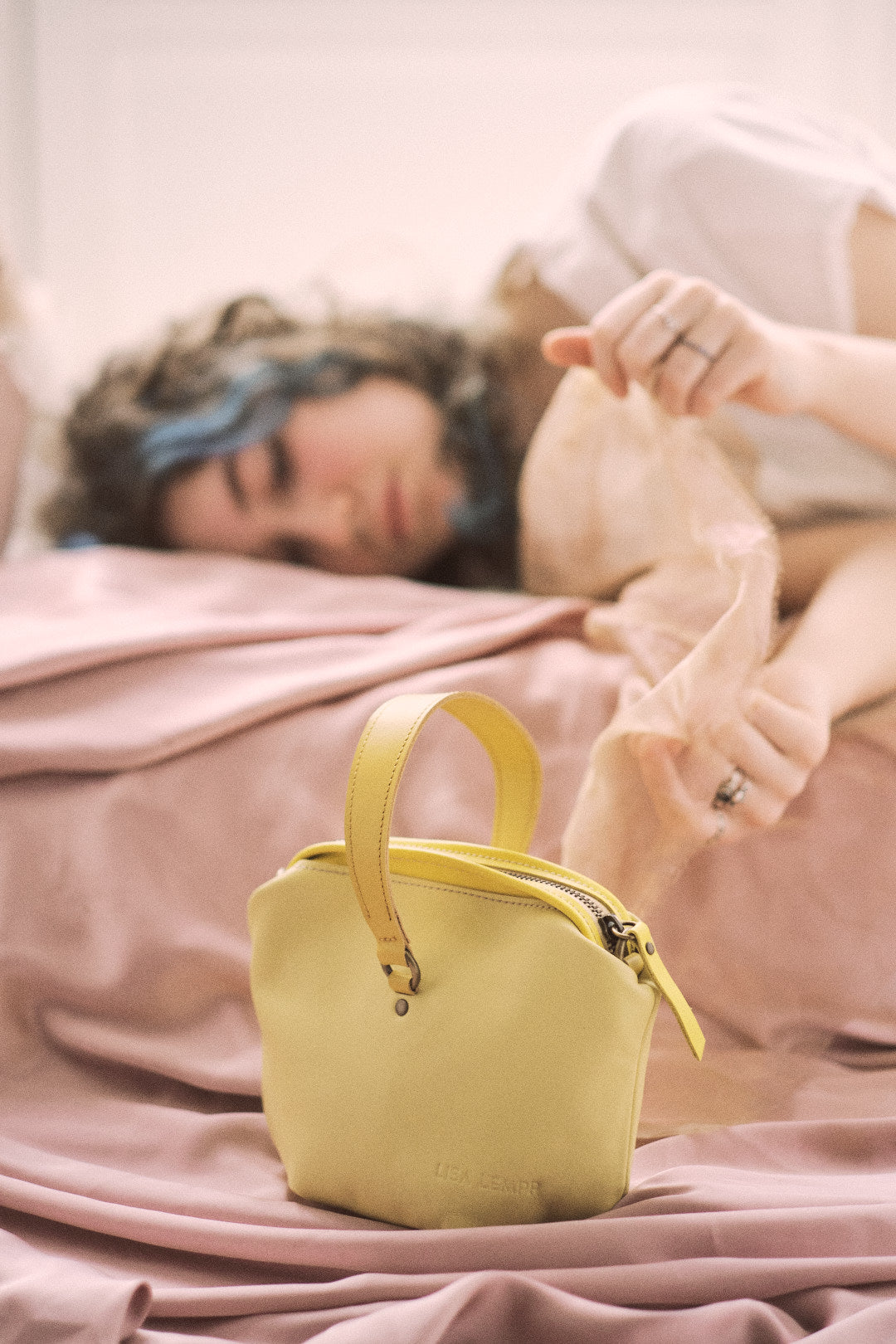 AMY  |  Bolso de mano  (AR)