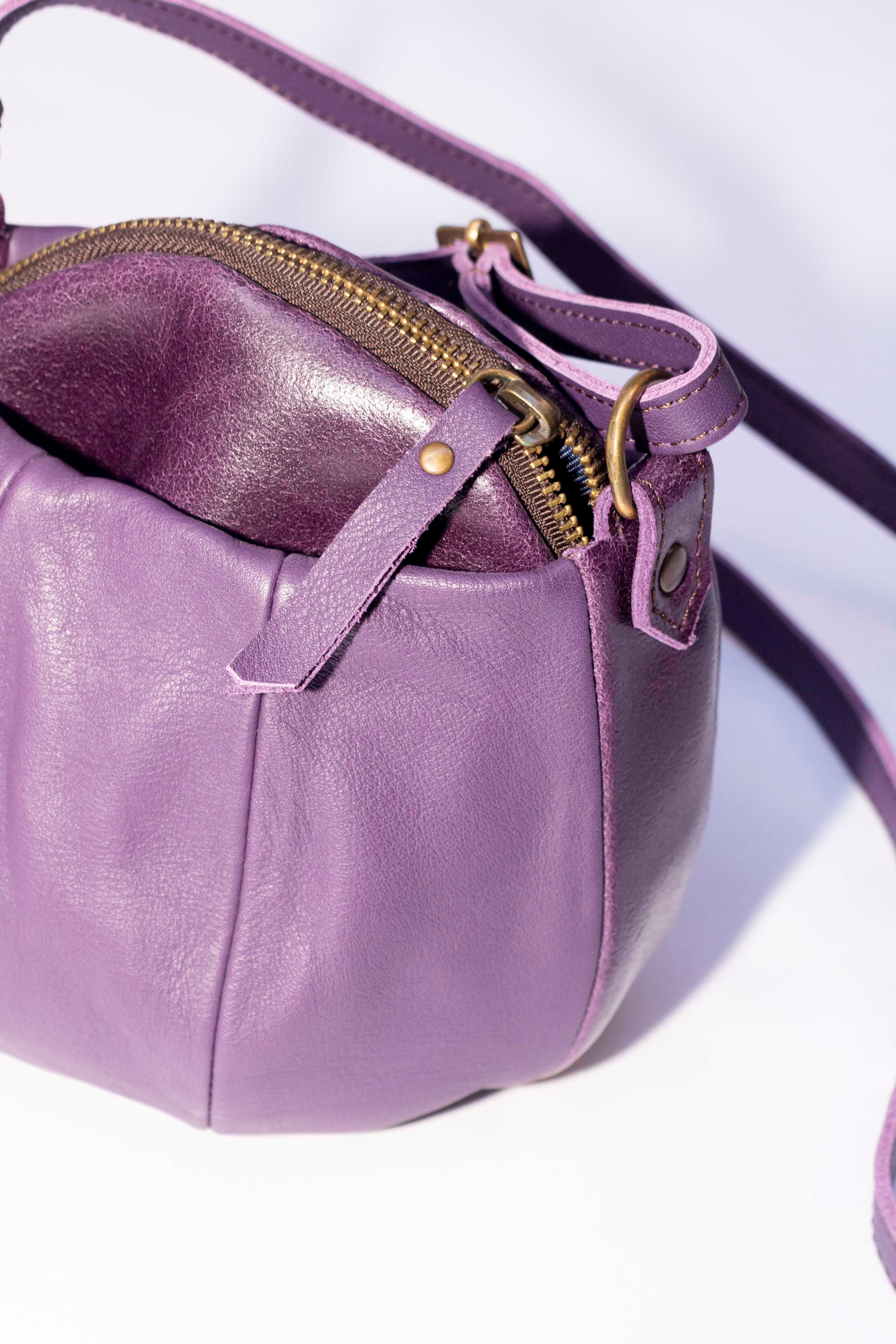 SHARE  |  Bag / Crossbody (MO)